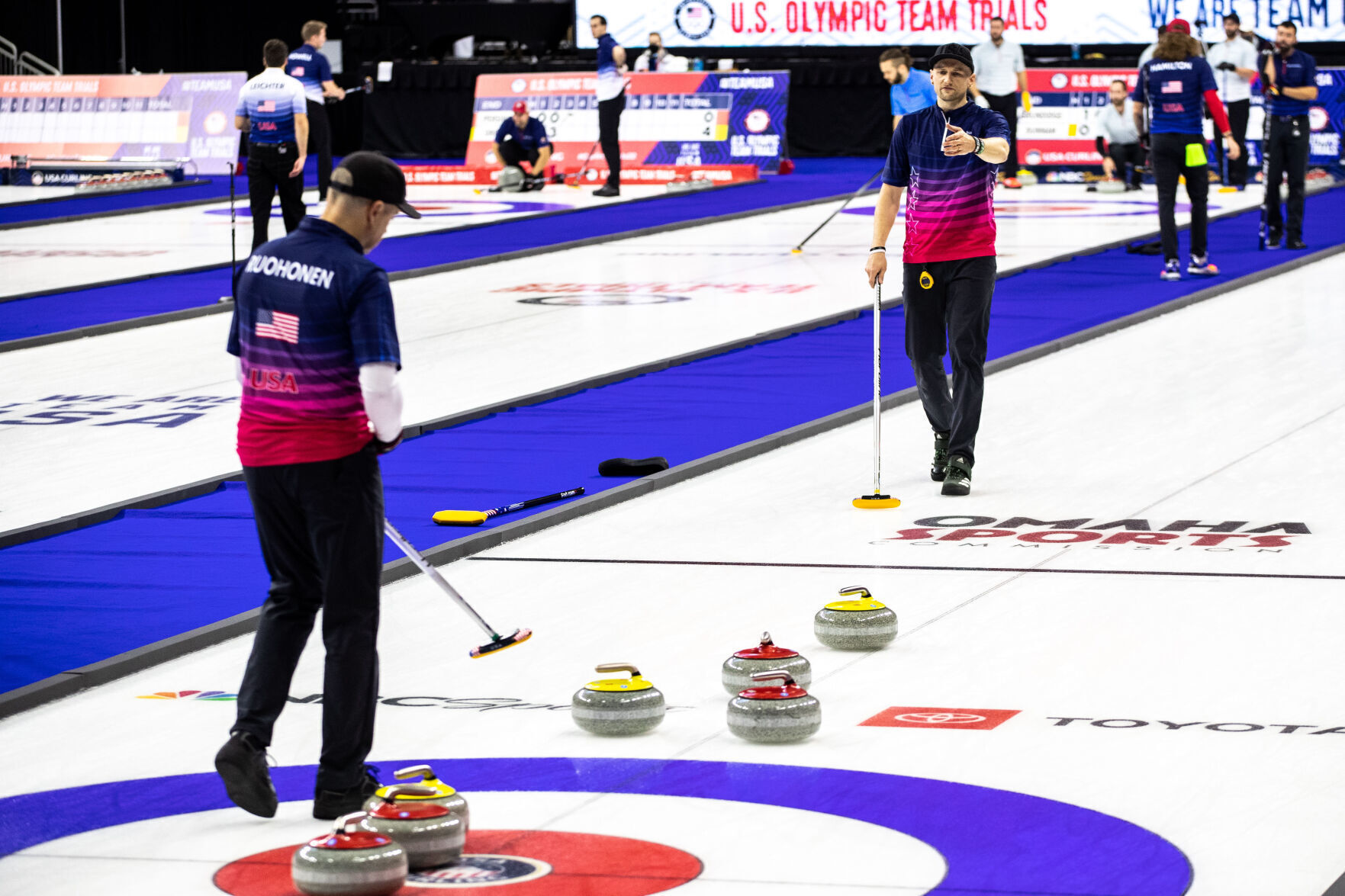 111721-owh-spo-curling-LS04.jpg